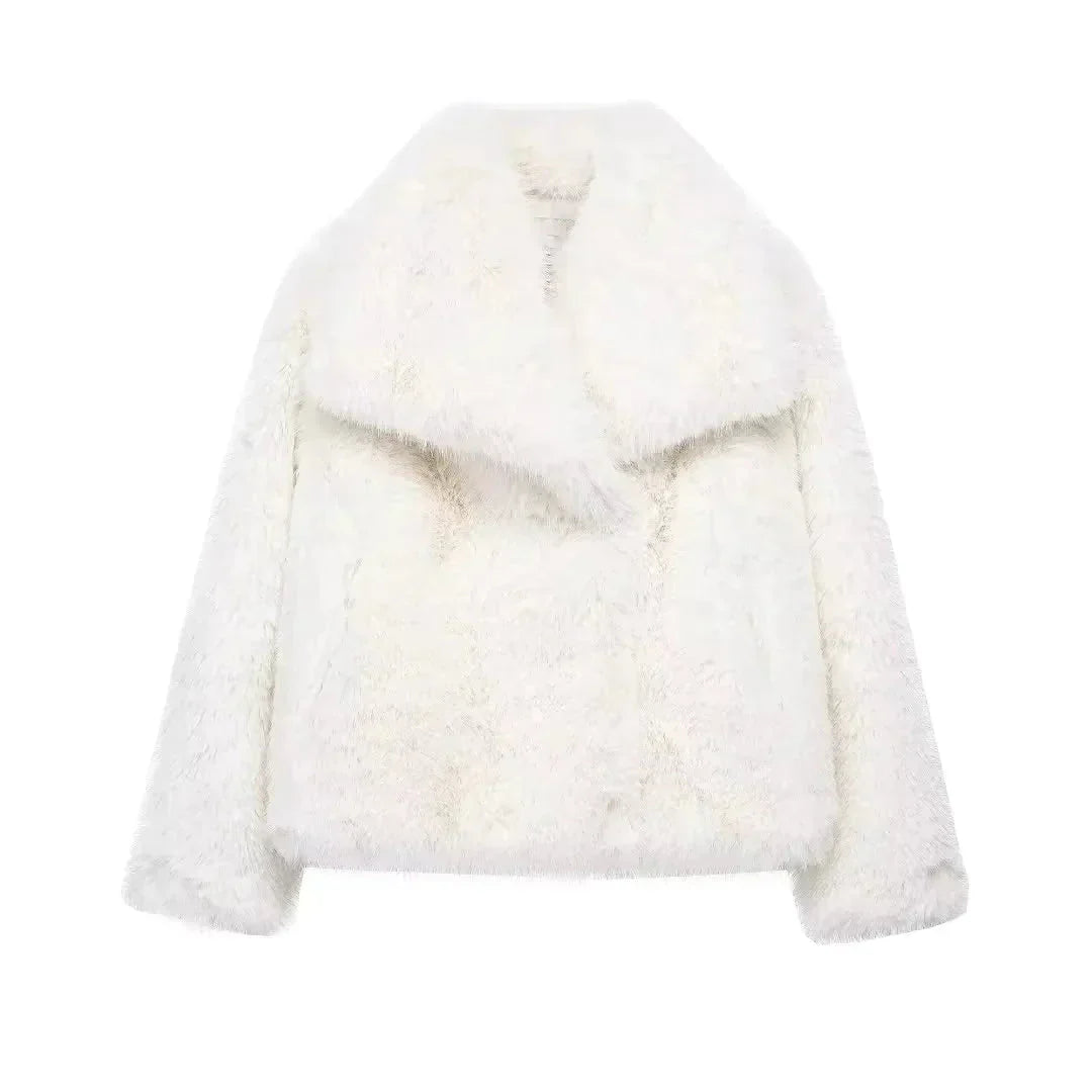 Alena | Veste en fourrure élégante