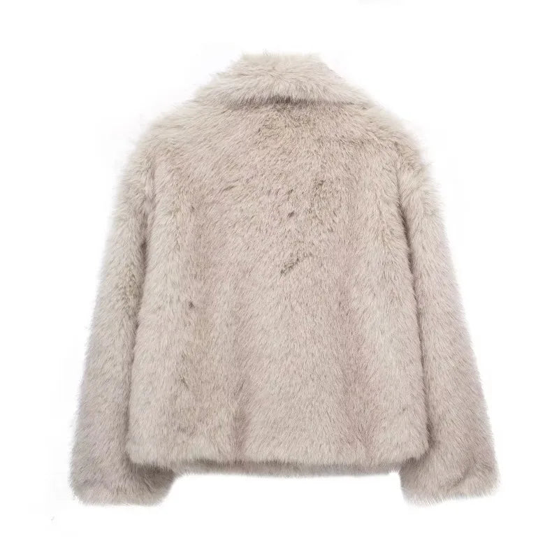 Alena | Veste en fourrure élégante